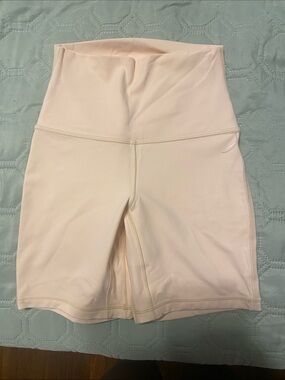 Lululemon buttercream yellow align shorts